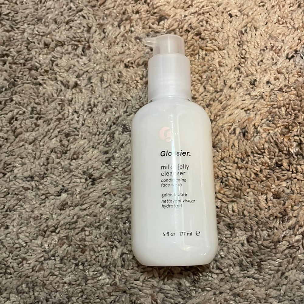 Glossier - Milk Jelly cleanser - new!